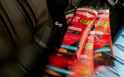 Kako koristiti energetski gel na trci: satnica za 10 km, polumaraton i maraton